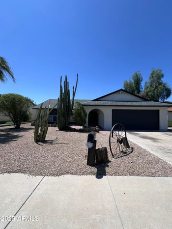 8133 Mclellan Rd, Glendale, AZ 85303