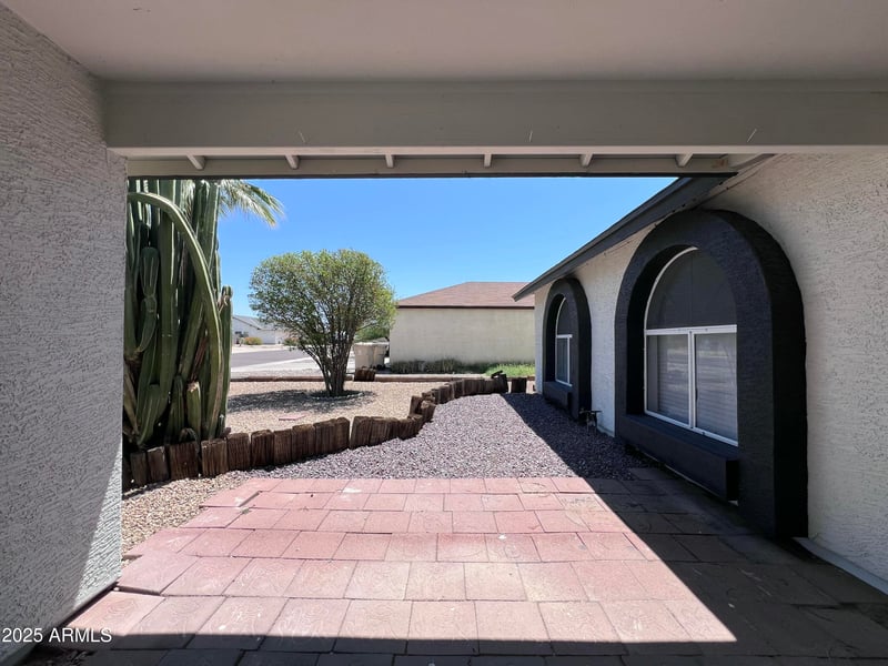 8133 Mclellan Rd, Glendale, AZ 85303