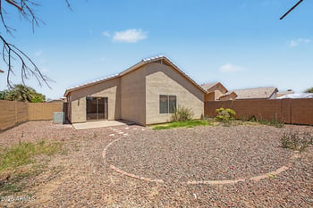 8133 Magnolia St, Phoenix, AZ 85043