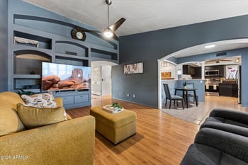 8134 W Maryland Ave, Glendale, AZ 85303