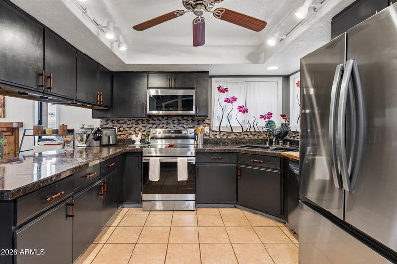 8134 W Maryland Ave, Glendale, AZ 85303