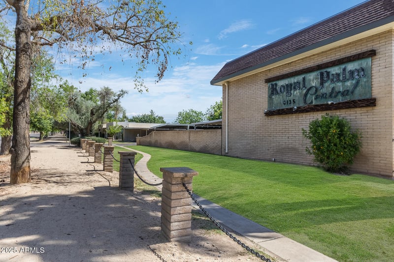 8135 Central Ave #12, Phoenix, AZ 85020