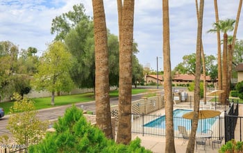 8135 Central Ave #4, Phoenix, AZ 85020