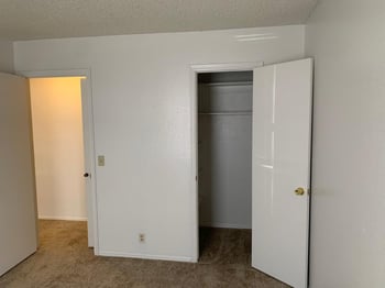 8135 Krall St, Glendale, AZ 85303