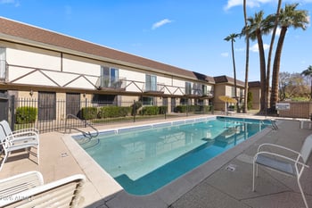 8135 Central Ave #4, Phoenix, AZ 85020