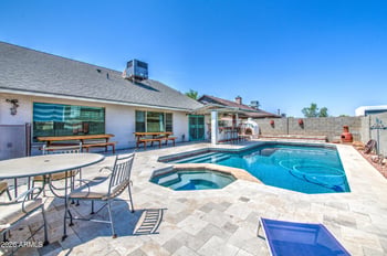 8136 E Fox St, Mesa, AZ 85207