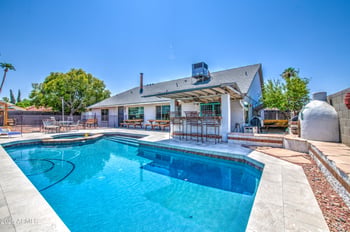 8136 E Fox St, Mesa, AZ 85207
