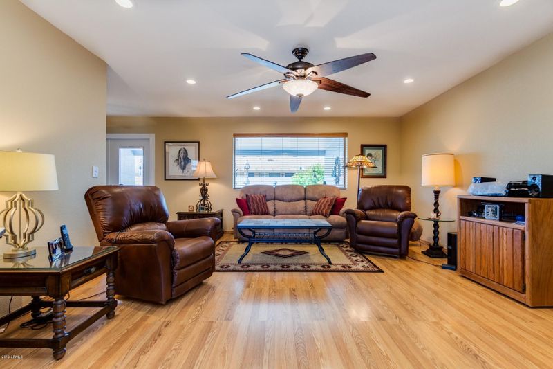 8136 E Milagro Ave, Mesa, AZ 85209