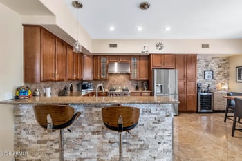 8137 13th Pl, Phoenix, AZ 85020
