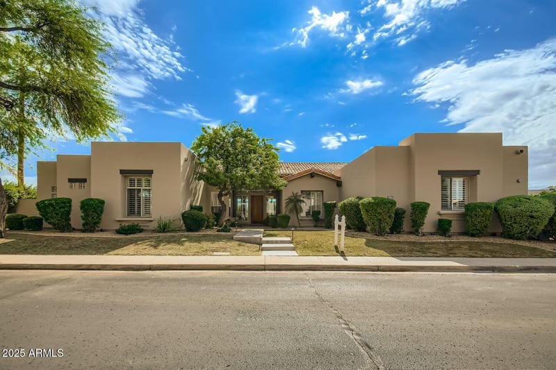 8137 Sunnyside Dr, Scottsdale, AZ 85260