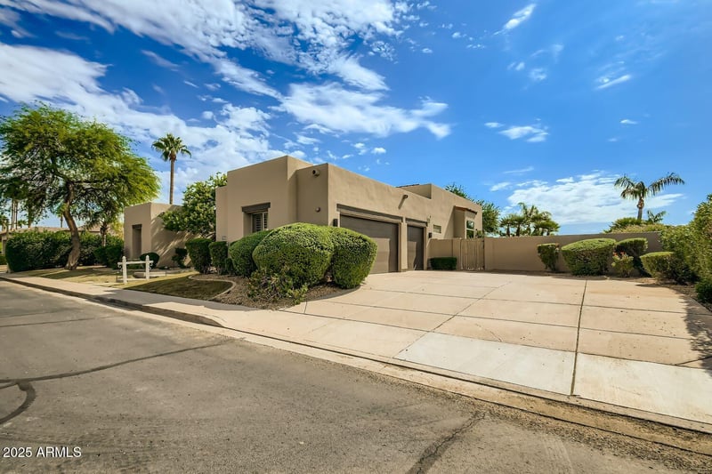 8137 Sunnyside Dr, Scottsdale, AZ 85260