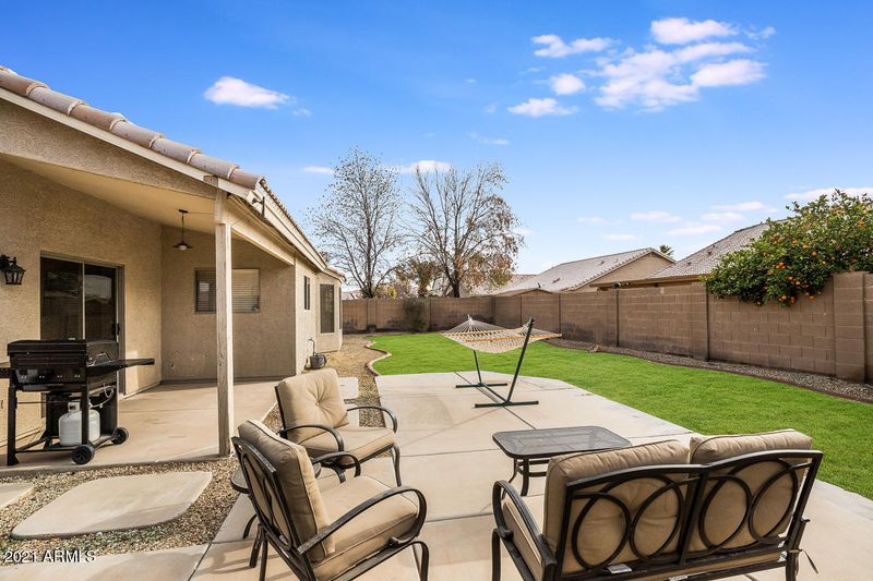 8137 W Hess Ave, Phoenix, AZ 85043