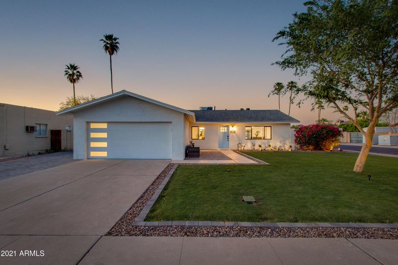 8138 E Jackrabbit Rd, Scottsdale, AZ 85250