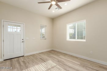 814 1st Ave, Phoenix, AZ 85003