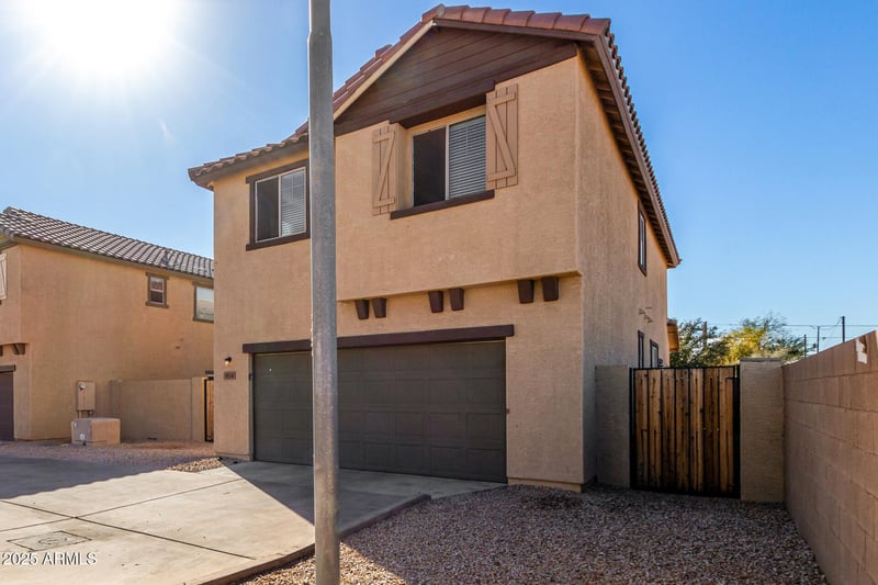 814 Agua Fria Ln, Avondale, AZ 85323