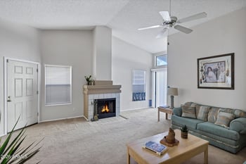 814 Sack Dr, Phoenix, AZ 85024