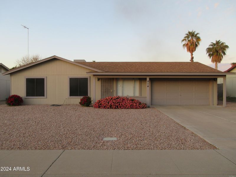 814 W Hononegh Dr, Phoenix, AZ 85027