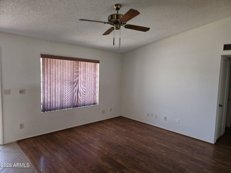 814 Tonopah Dr, Phoenix, AZ 85027