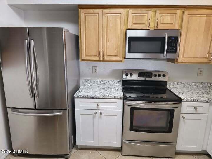 814 Tonopah Dr, Phoenix, AZ 85027