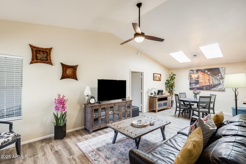 8140 107th Ave #290, Peoria, AZ 85345