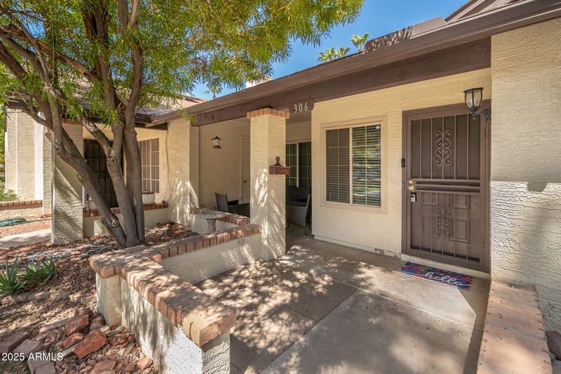 8140 107th Ave #306, Peoria, AZ 85345