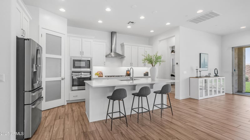 8140 June St, Mesa, AZ 85207