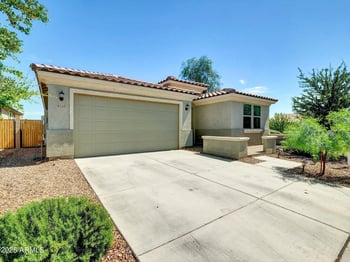 8140 Lane Ave, Glendale, AZ 85303