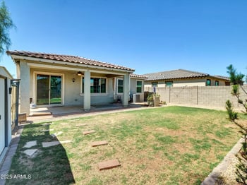 8140 Lane Ave, Glendale, AZ 85303