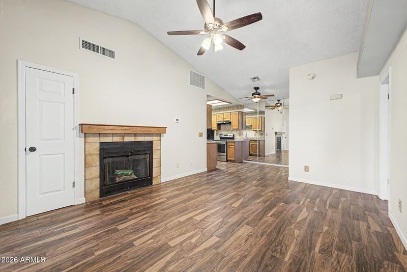 8140 N 107th Ave #91, Peoria, AZ 85345