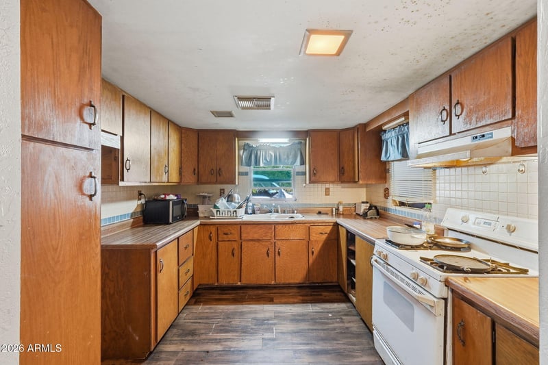 8145 E Butte St, Mesa, AZ 85207