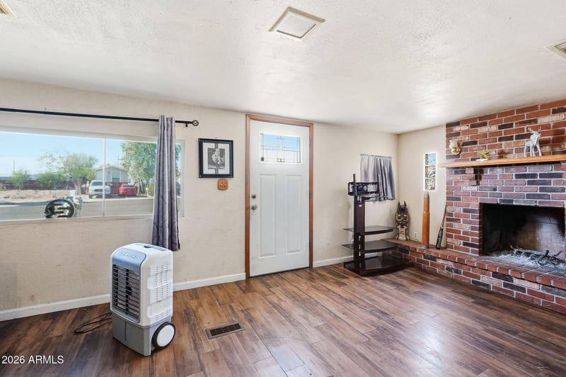 8145 E Butte St, Mesa, AZ 85207