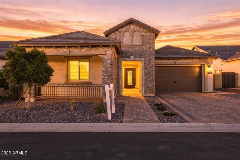 8146 E June St, Mesa, AZ 85207
