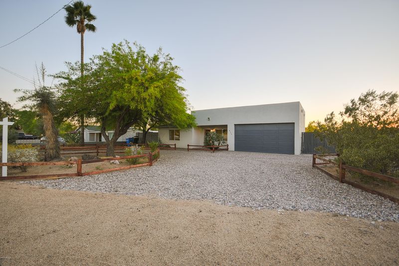 8146 N 16th St, Phoenix, AZ 85020