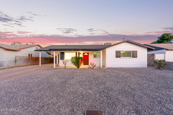 8147 Clarendon Ave, Phoenix, AZ 85033