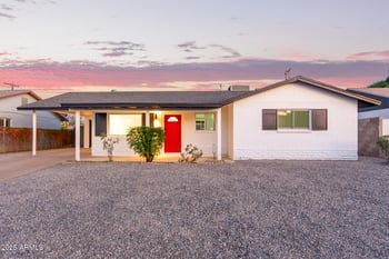 8147 Clarendon Ave, Phoenix, AZ 85033