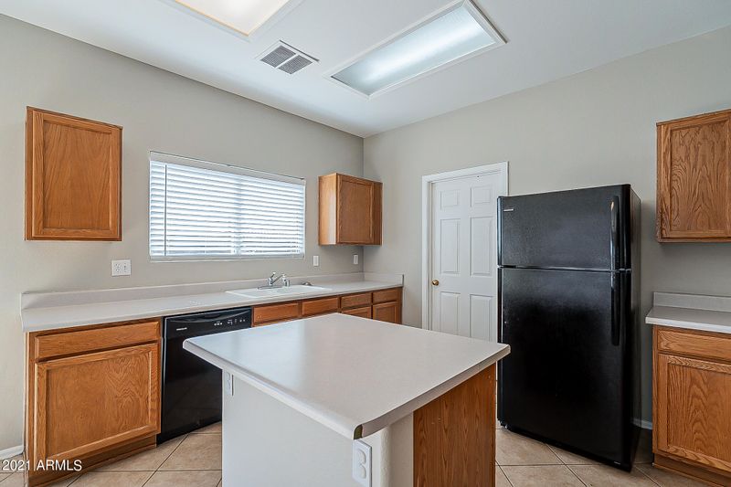 8147 E Onza Ave, Mesa, AZ 85212