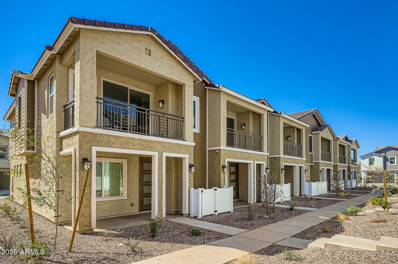 8149 Petunia Ave #1079, Mesa, AZ 85212