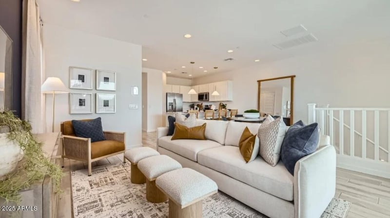 8149 Petunia Ave #1083, Mesa, AZ 85212