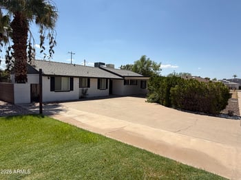 815 E Cavalier Dr, Phoenix, AZ 85014