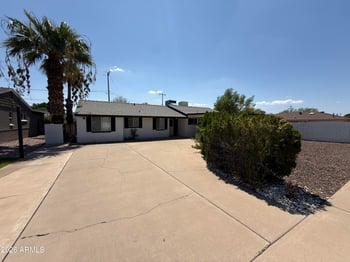 815 E Cavalier Dr, Phoenix, AZ 85014