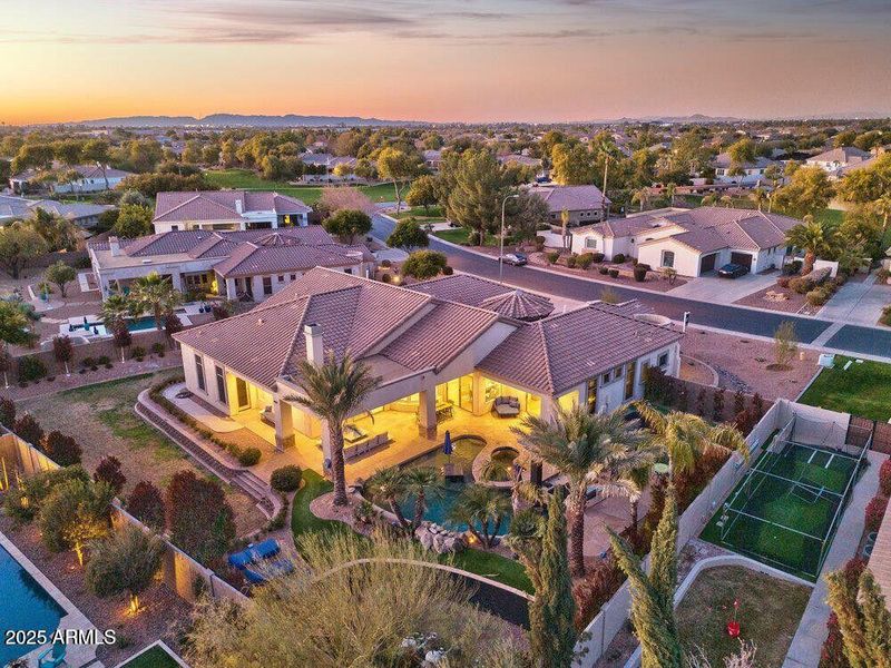 815 E County Down Dr, Chandler, AZ 85249