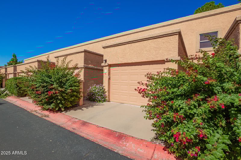 815 Grovers Ave #62, Phoenix, AZ 85022