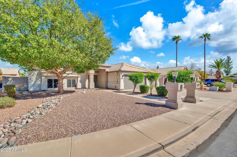 815 Hill Cir, Mesa, AZ 85203