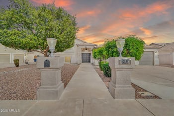 815 Hill Cir, Mesa, AZ 85203