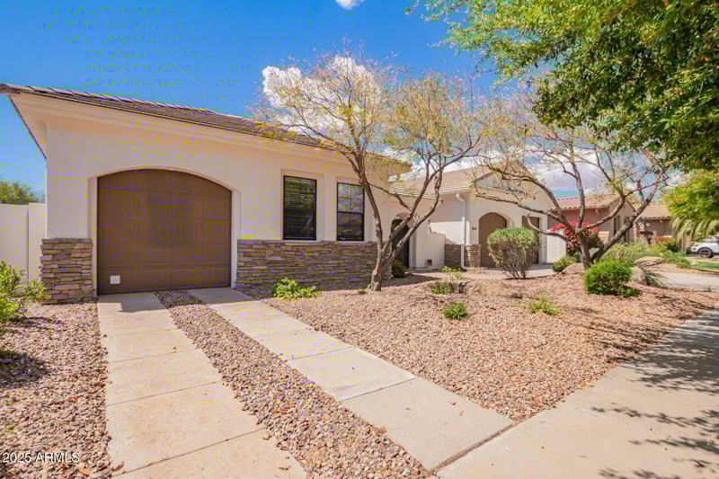 815 Juniper Ln, Litchfield Park, AZ 85340