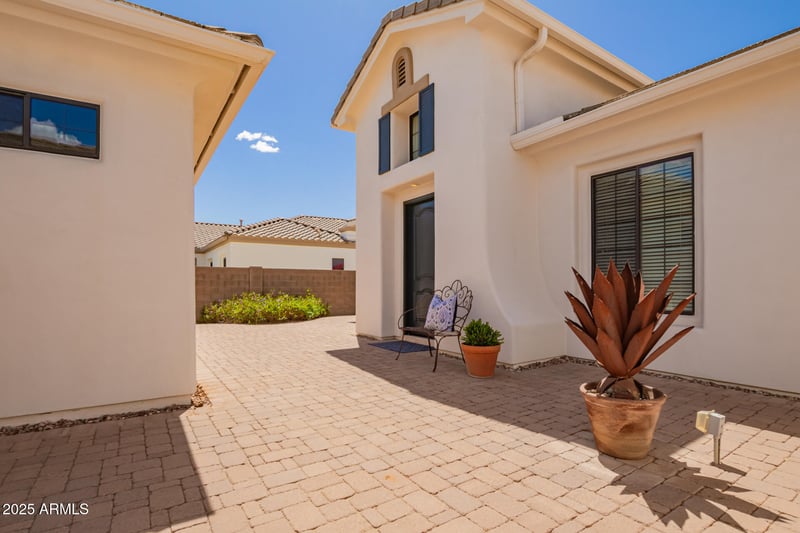 815 Juniper Ln, Litchfield Park, AZ 85340