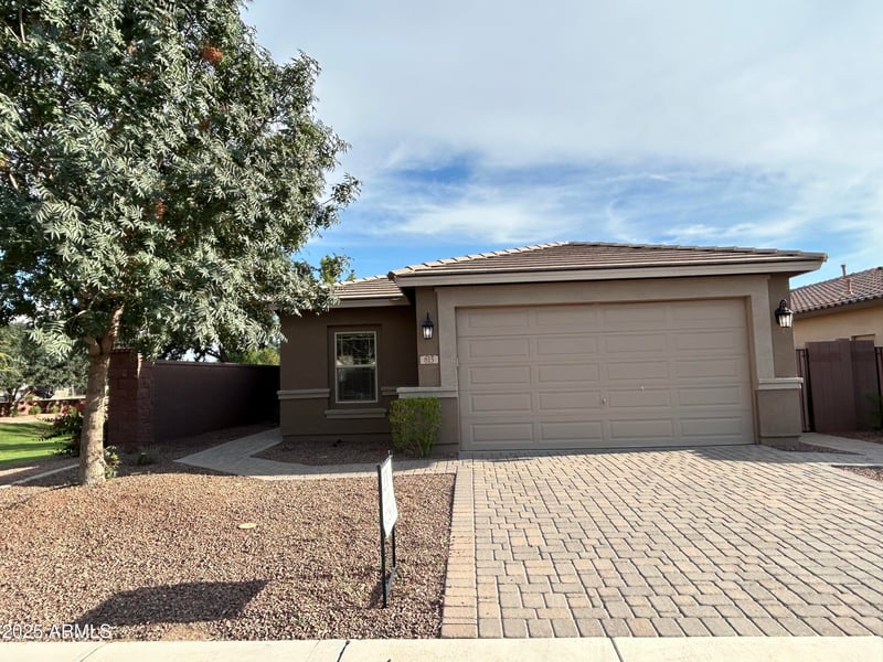 815 Leadwood Ave, San Tan Valley, AZ 85140