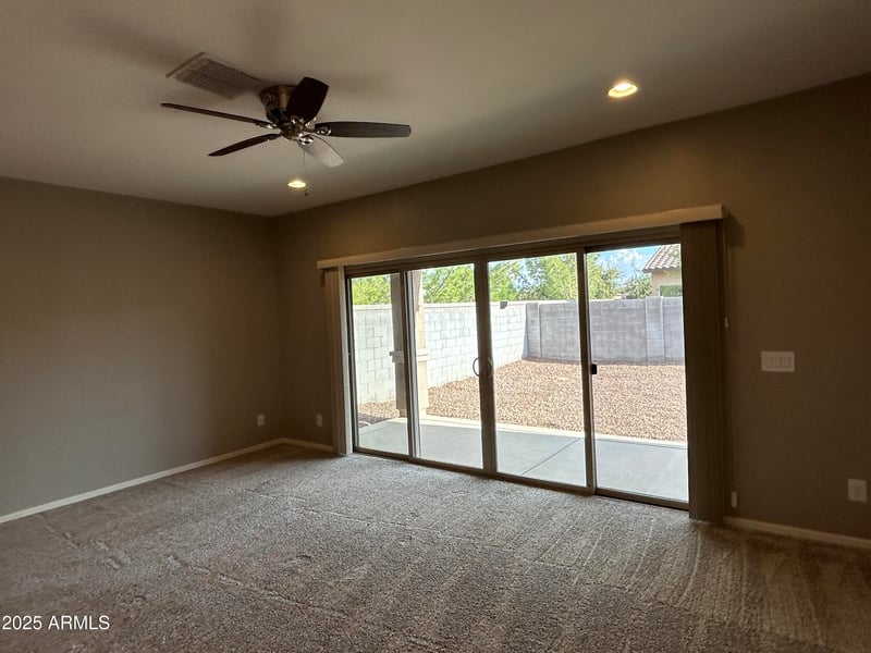 815 Leadwood Ave, San Tan Valley, AZ 85140