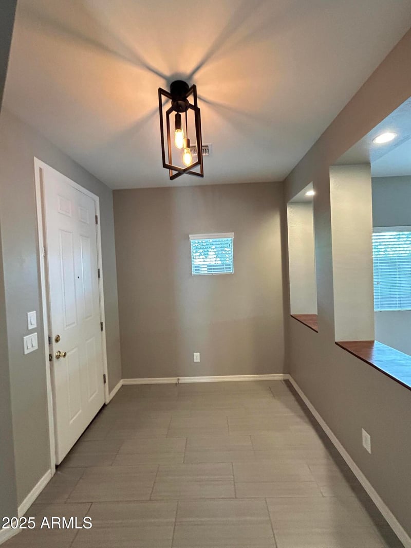 815 Leadwood Ave, San Tan Valley, AZ 85140