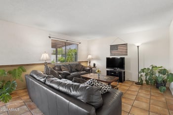 815 S Saranac Ave, Mesa, AZ 85208